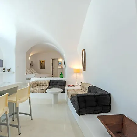 Holiday home Crown Of Fira *
