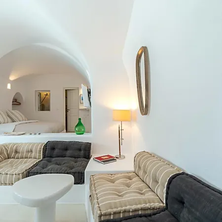 Holiday home Crown Of Fira *
