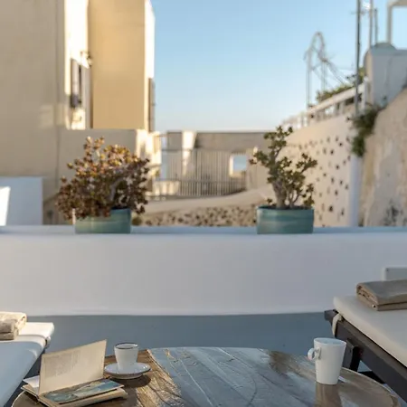 Holiday home Crown Of Fira *